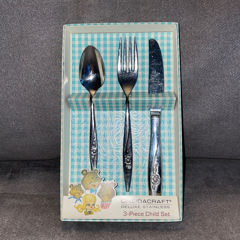 VINTAGE ONEIDA CRAFT DELUXE STAINLESS 3-piece Child silverware Set